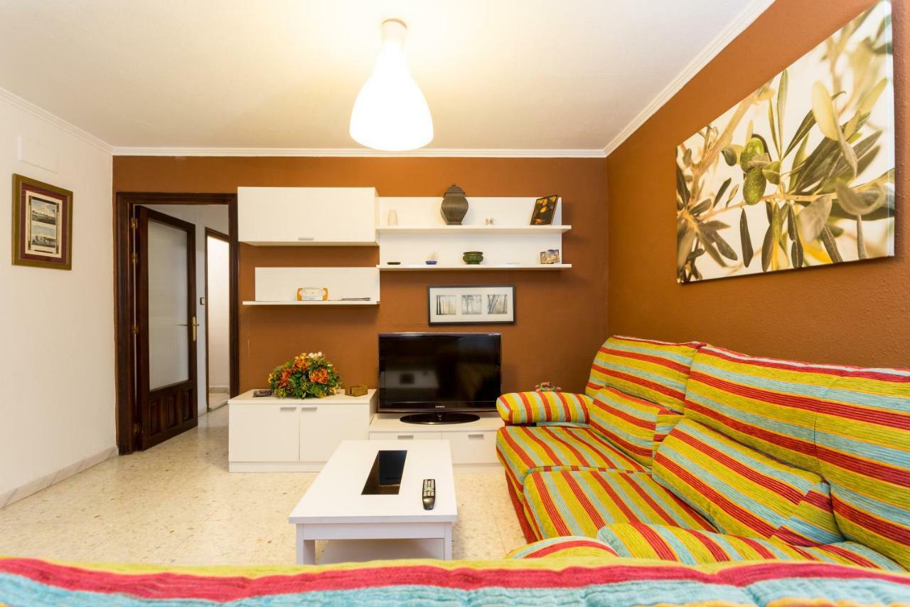 Holi-Rent Albareda Apartment Seville Luaran gambar