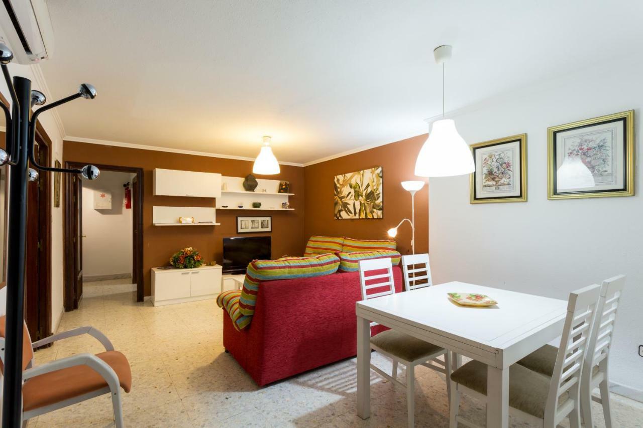 Holi-Rent Albareda Apartment Seville Luaran gambar