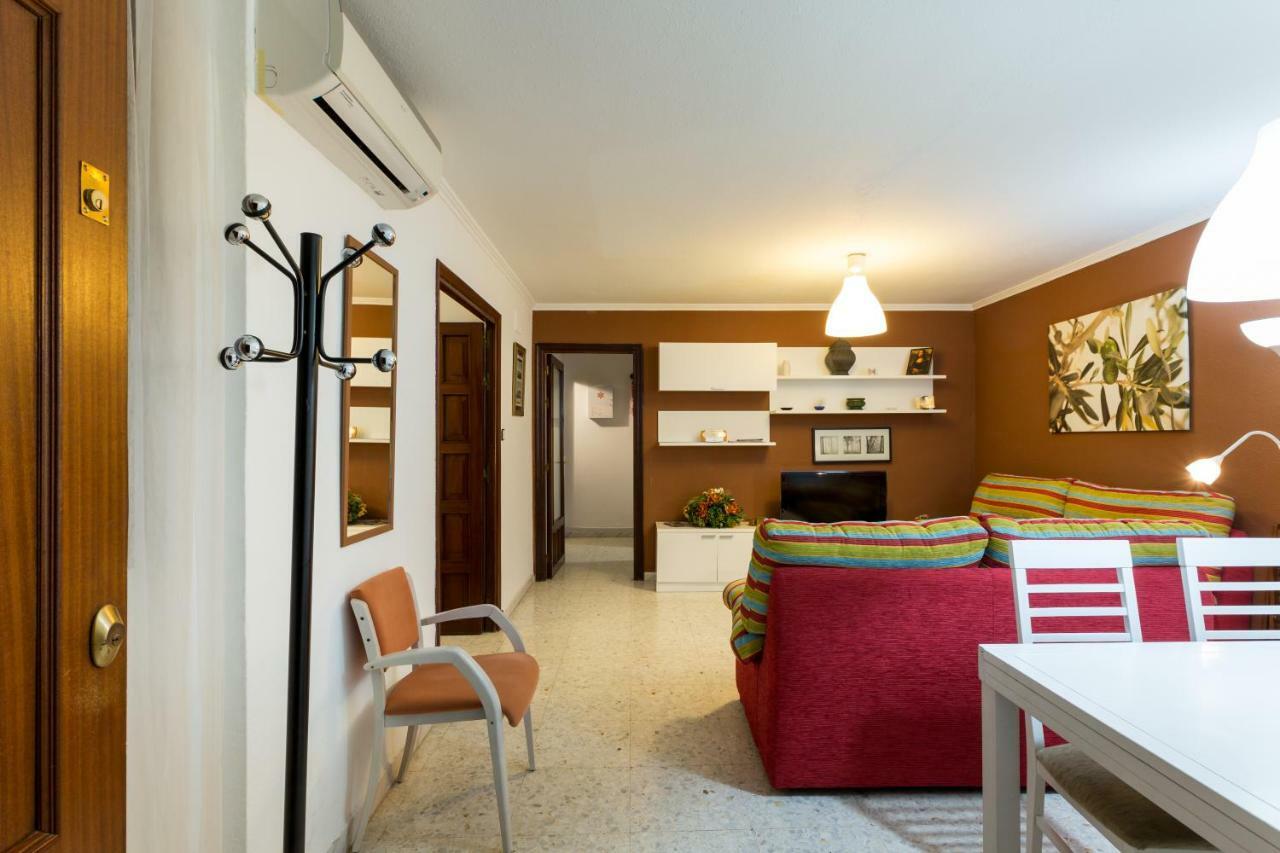Holi-Rent Albareda Apartment Seville Luaran gambar