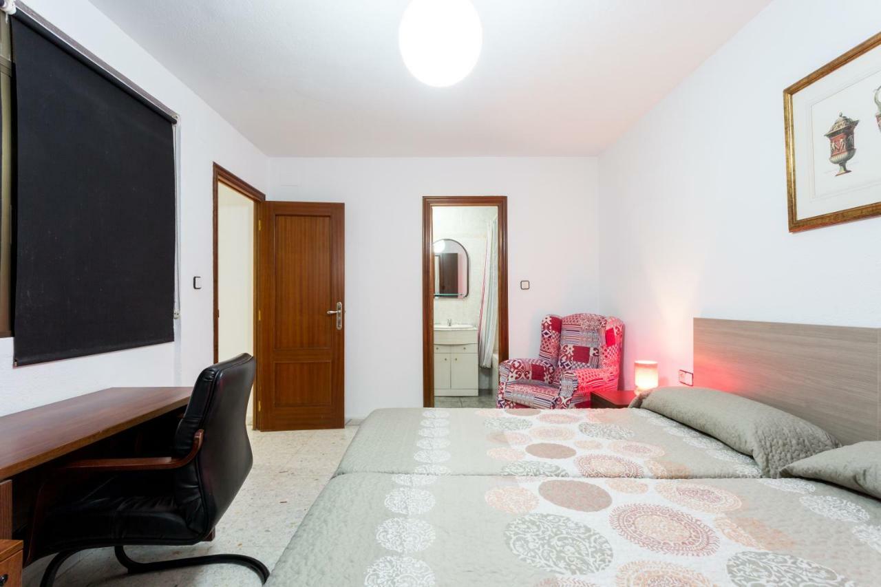 Holi-Rent Albareda Apartment Seville Luaran gambar