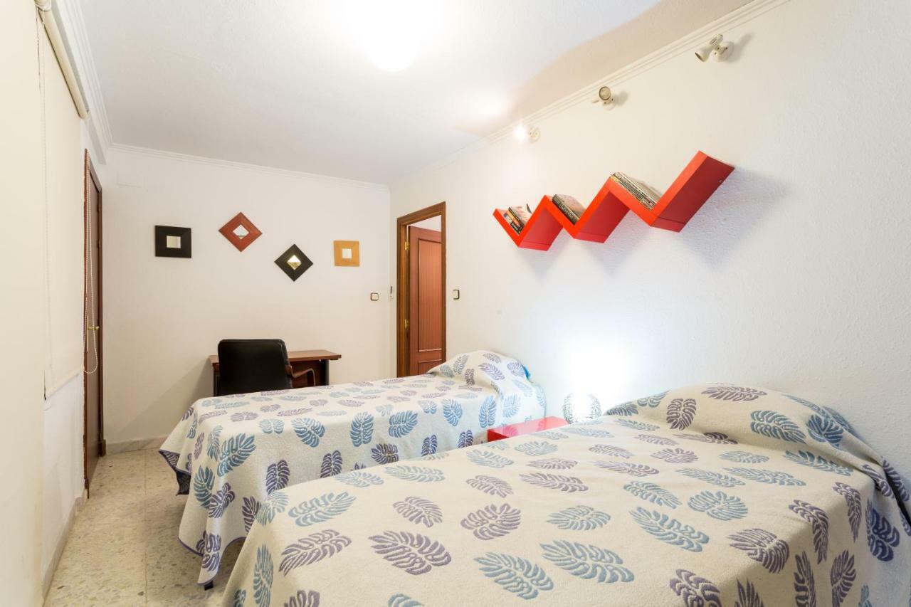 Holi-Rent Albareda Apartment Seville Luaran gambar