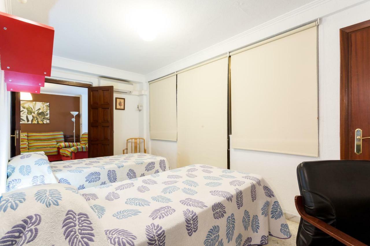 Holi-Rent Albareda Apartment Seville Luaran gambar