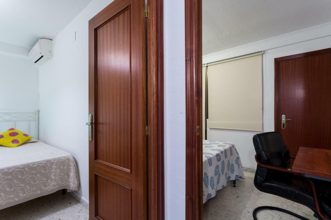 Holi-Rent Albareda Apartment Seville Luaran gambar