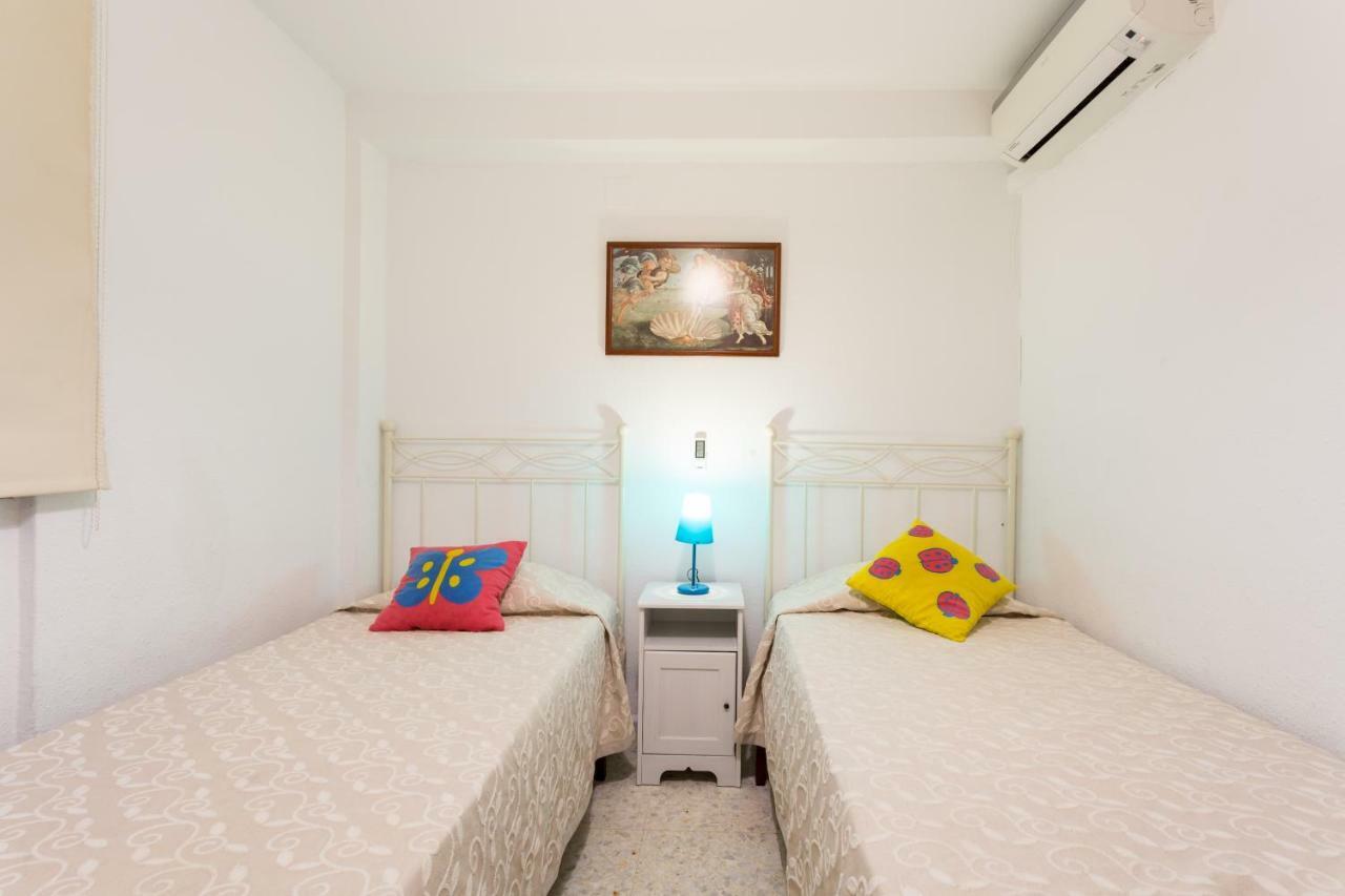 Holi-Rent Albareda Apartment Seville Luaran gambar