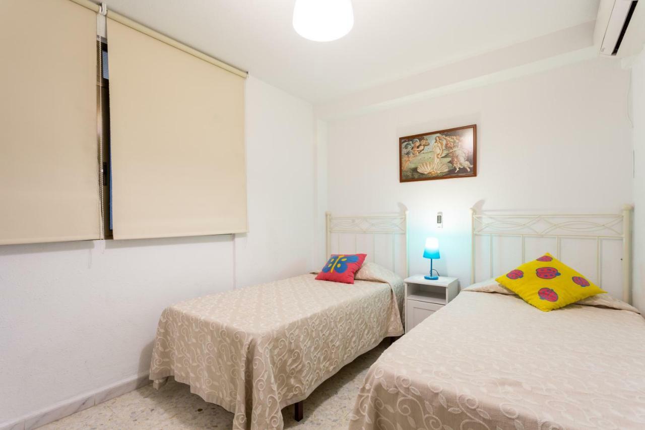 Holi-Rent Albareda Apartment Seville Luaran gambar